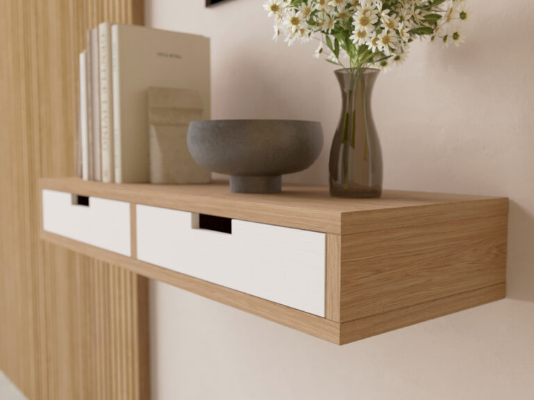 Houten wandgemonteerde sidetable met witte ladefronten