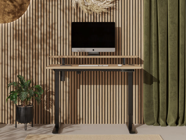 Klein houten elektrisch zit-sta bureau, 100-110 x 50-60 cm