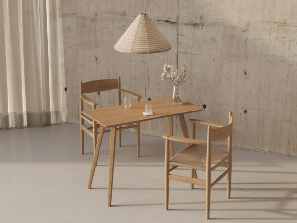 Rechthoekige massief eiken tafel met afgeronde randen